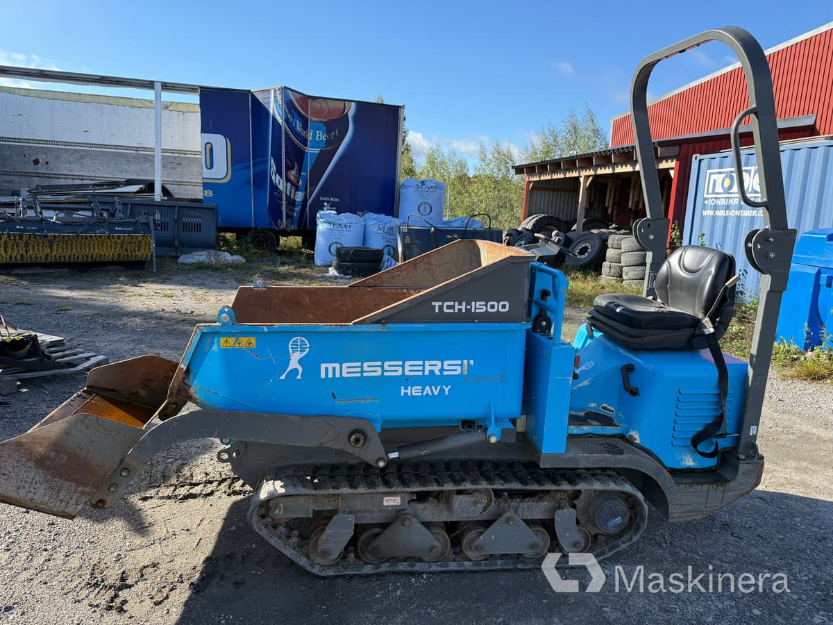Självlastande Dumper Messersi TCH-1500/BT - Lánctalpas dömper: 2 kép. Självlastande Dumper Messersi TCH-1500/BT - Lánctalpas dömper: 2 kép.
