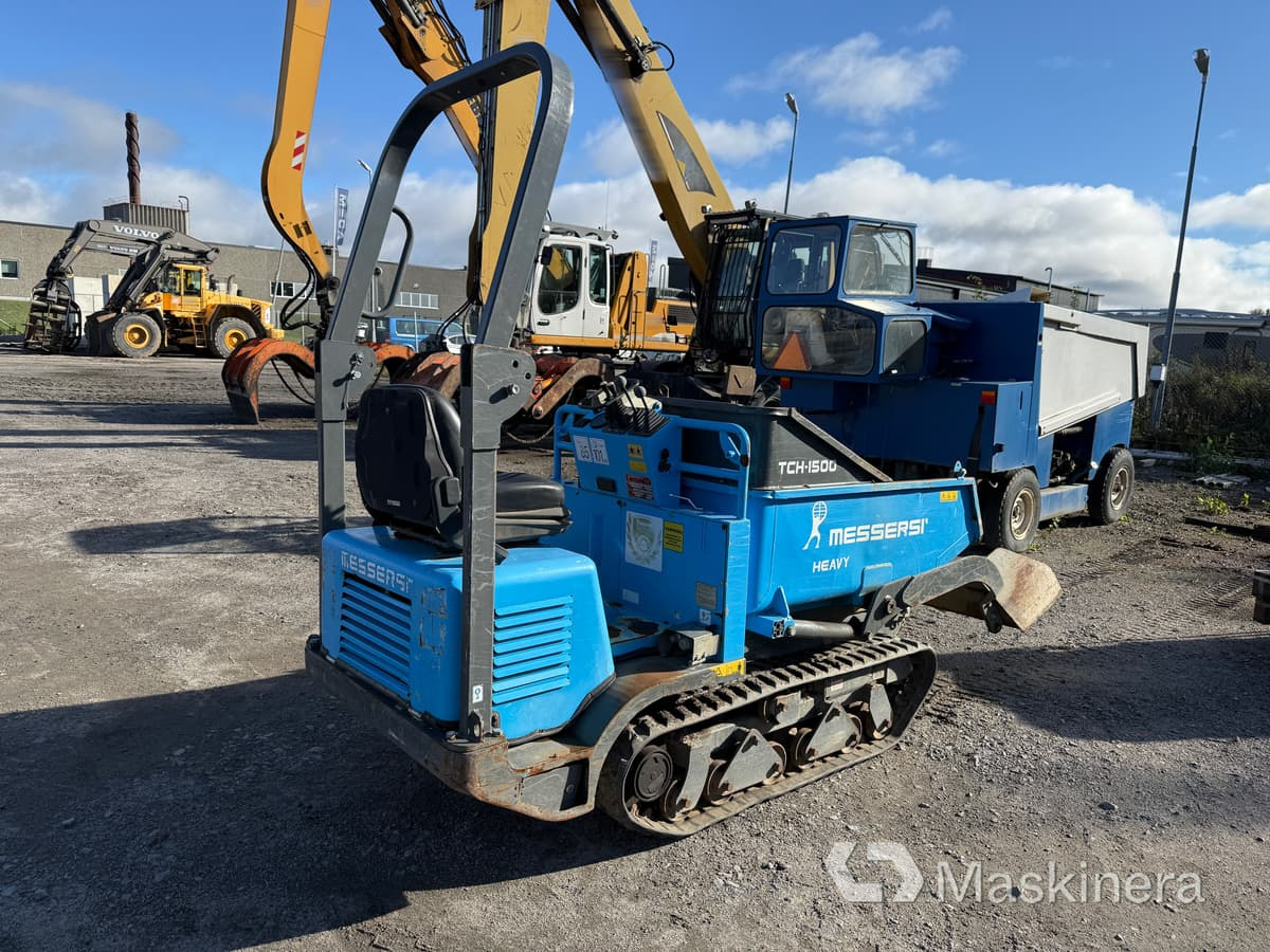 Självlastande Dumper Messersi TCH-1500/BT - Lánctalpas dömper: 5 kép. Självlastande Dumper Messersi TCH-1500/BT - Lánctalpas dömper: 5 kép.