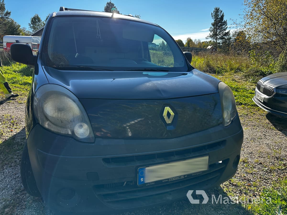 Kis furgon Skåpbil Renault Kangoo: 7 kép. Kis furgon Skåpbil Renault Kangoo: 7 kép.