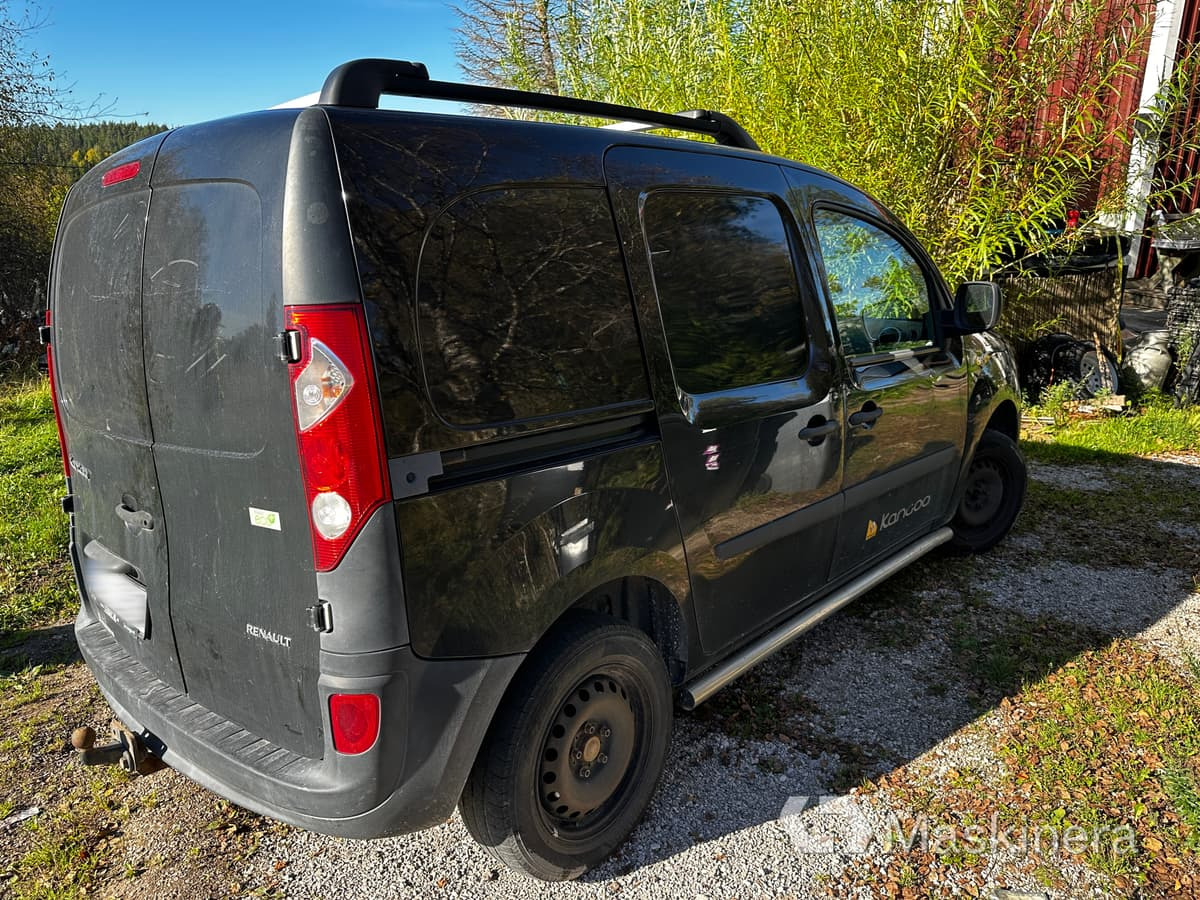 Skåpbil Renault Kangoo - Kis furgon: 4 kép. Skåpbil Renault Kangoo - Kis furgon: 4 kép.