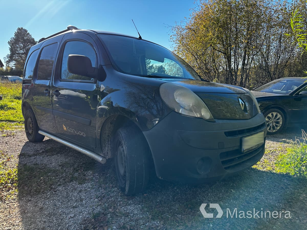 Kis furgon Skåpbil Renault Kangoo: 6 kép. Kis furgon Skåpbil Renault Kangoo: 6 kép.