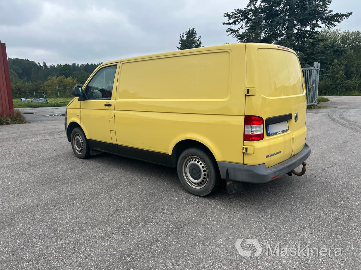 Skåpbil Volkswagen Transporter - Kis furgon: 5 kép. Skåpbil Volkswagen Transporter - Kis furgon: 5 kép.