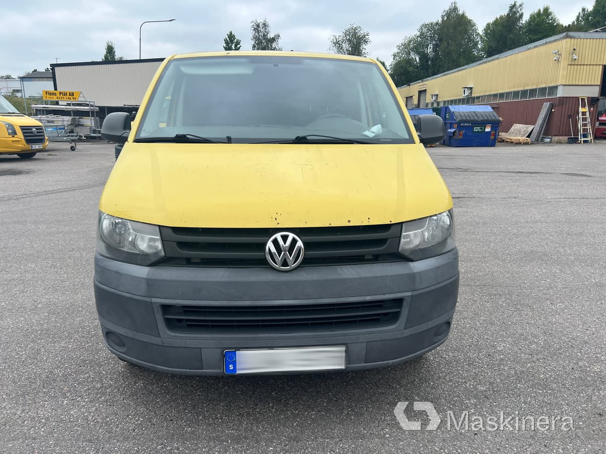 Skåpbil Volkswagen Transporter - Kis furgon: 2 kép. Skåpbil Volkswagen Transporter - Kis furgon: 2 kép.