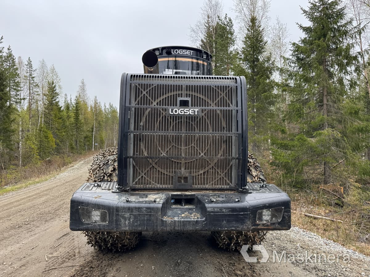 Skördare Logset 6HP GT - Fakitermelő gép: 4 kép. Skördare Logset 6HP GT - Fakitermelő gép: 4 kép.