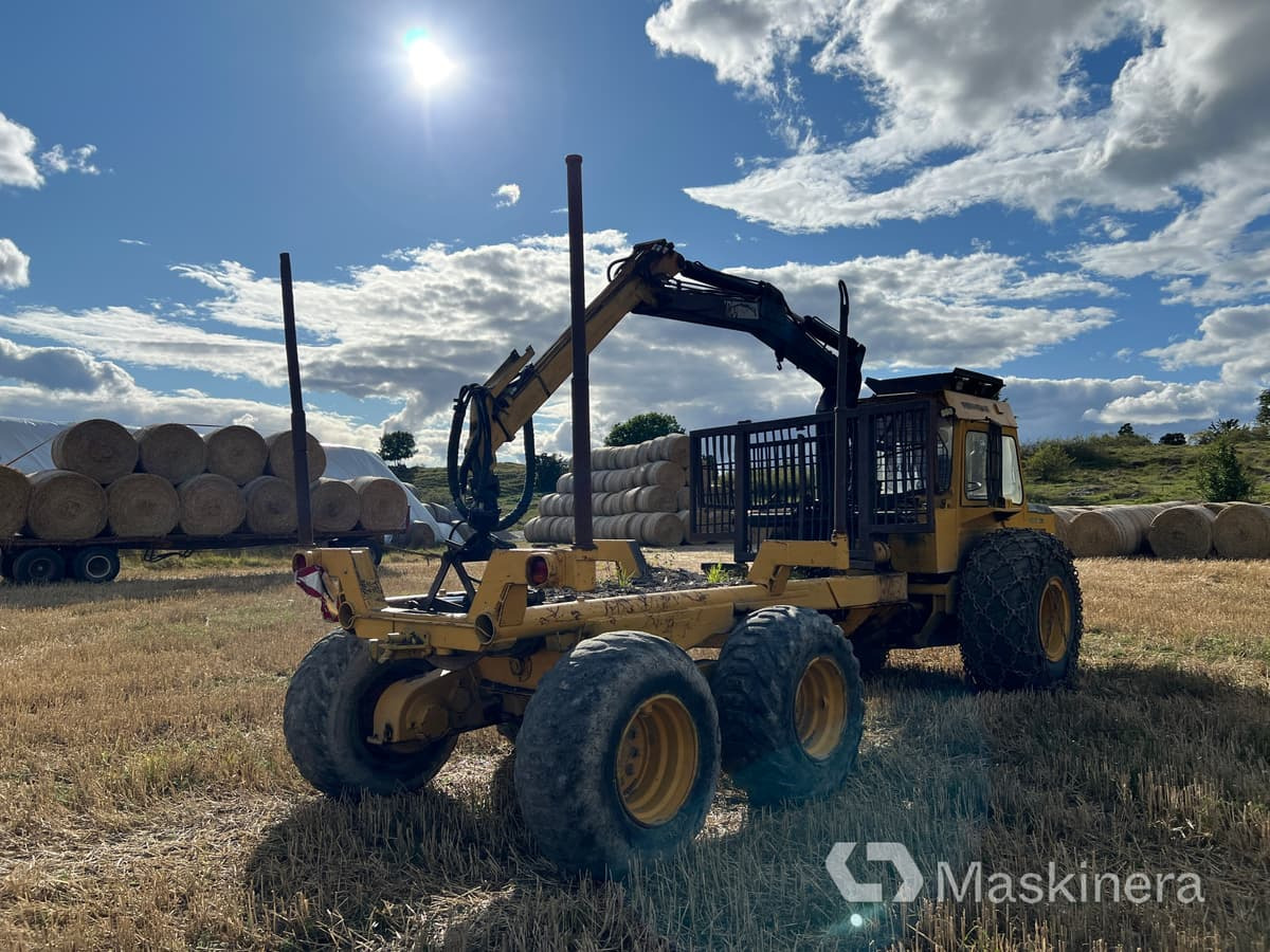 Skotare Volvo BM SM 868 - Kihordó: 5 kép. Skotare Volvo BM SM 868 - Kihordó: 5 kép.