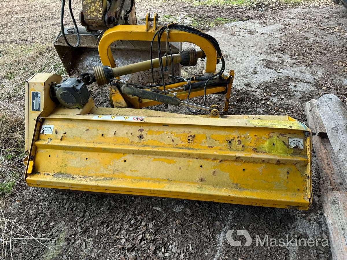Släntklippare Orsi Farmer 206 - Padkakasza: 1 kép. Släntklippare Orsi Farmer 206 - Padkakasza: 1 kép.