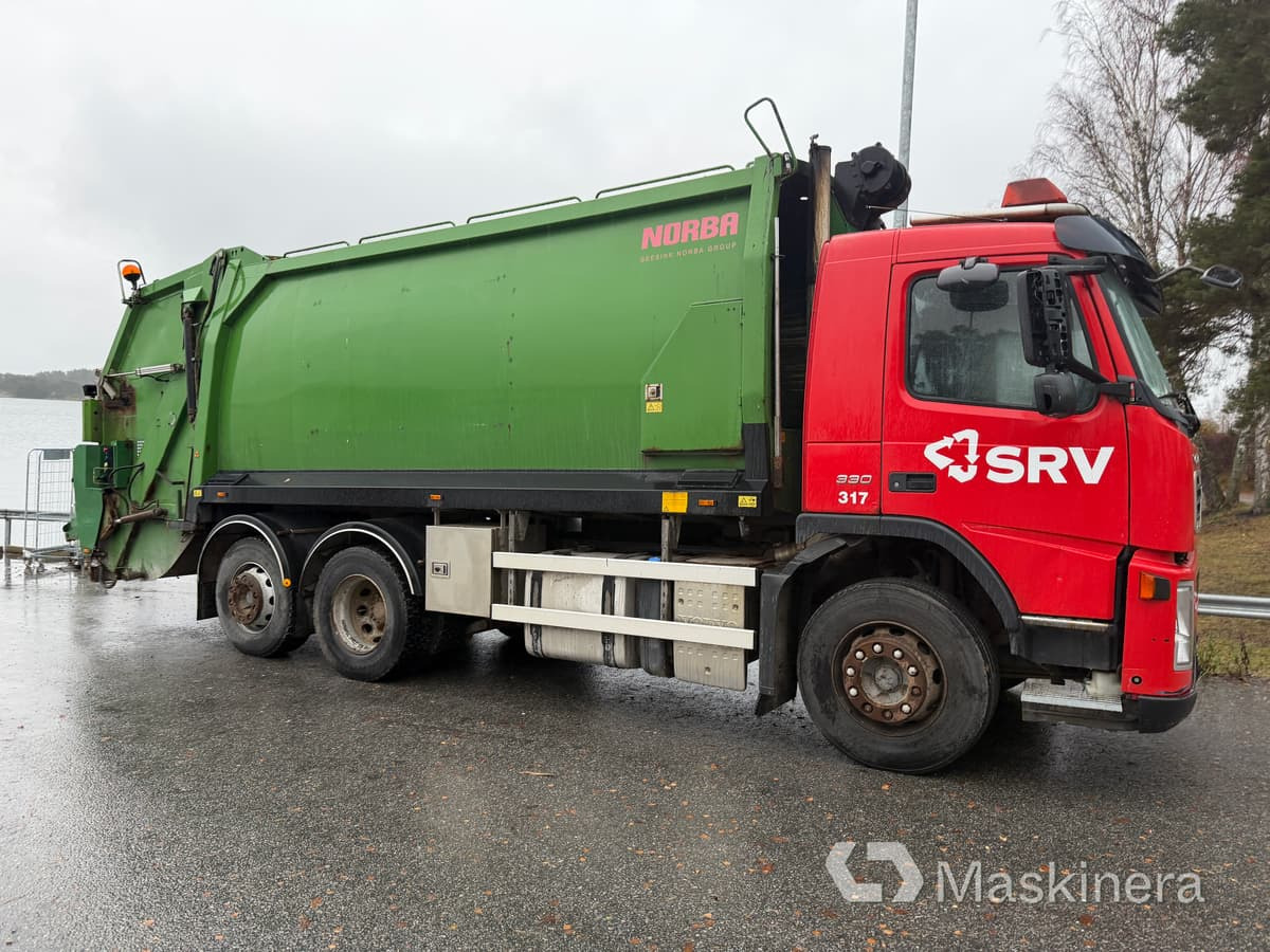 Sopbil Volvo FM 330 6x2 - Szemetesautó: 4 kép. Sopbil Volvo FM 330 6x2 - Szemetesautó: 4 kép.