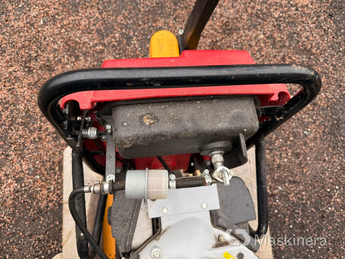 Lapvibrátor Stamp Swepac T84: 20 kép. Lapvibrátor Stamp Swepac T84: 20 kép.