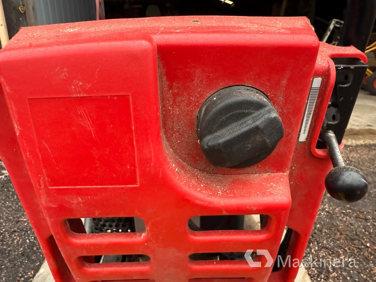 Lapvibrátor Stamp Swepac T84: 13 kép. Lapvibrátor Stamp Swepac T84: 13 kép.