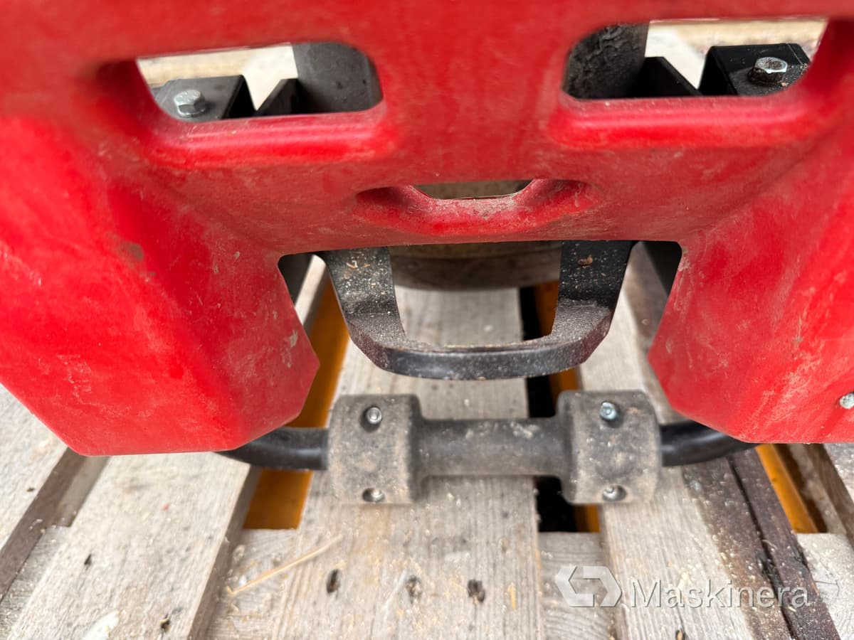 Lapvibrátor Stamp Swepac T84: 12 kép. Lapvibrátor Stamp Swepac T84: 12 kép.