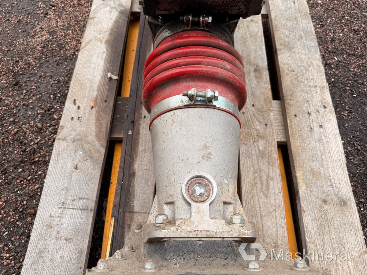 Lapvibrátor Stamp Swepac T84: 17 kép. Lapvibrátor Stamp Swepac T84: 17 kép.