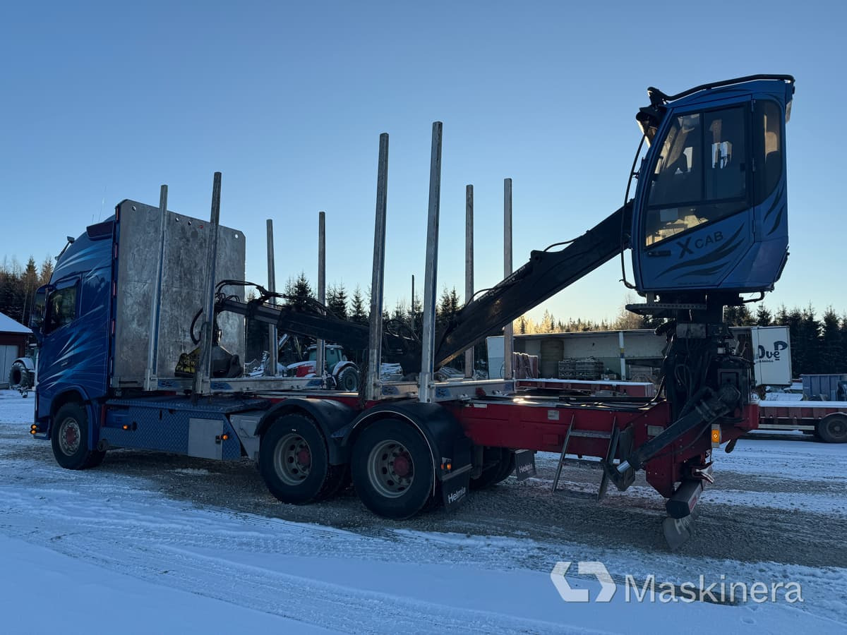 Timmerbil Volvo FH16 - Rönkszállító teherautó: 5 kép. Timmerbil Volvo FH16 - Rönkszállító teherautó: 5 kép.