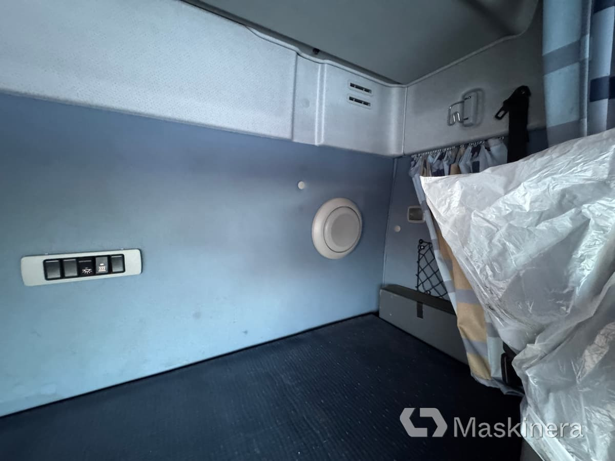 Alvaz teherautó Volvo FH-520 6*4 Lastbil Volvo FH 520 6*4 chassi: 28 kép. Alvaz teherautó Volvo FH-520 6*4 Lastbil Volvo FH 520 6*4 chassi: 28 kép.