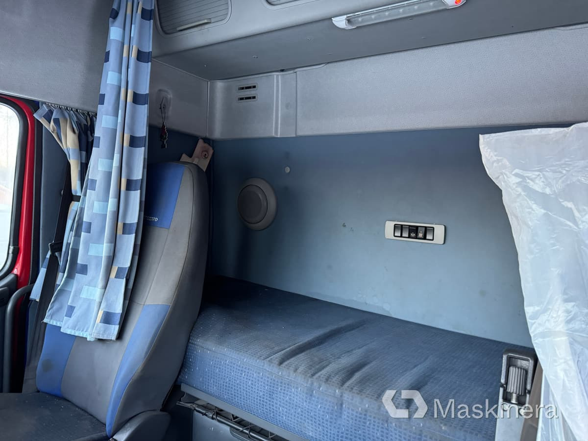 Alvaz teherautó Volvo FH-520 6*4 Lastbil Volvo FH 520 6*4 chassi: 14 kép. Alvaz teherautó Volvo FH-520 6*4 Lastbil Volvo FH 520 6*4 chassi: 14 kép.