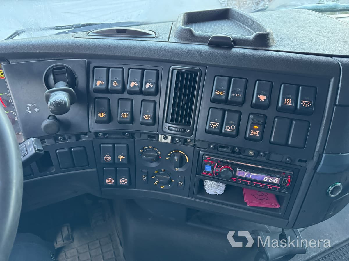 Alvaz teherautó Volvo FH-520 6*4 Lastbil Volvo FH 520 6*4 chassi: 22 kép. Alvaz teherautó Volvo FH-520 6*4 Lastbil Volvo FH 520 6*4 chassi: 22 kép.