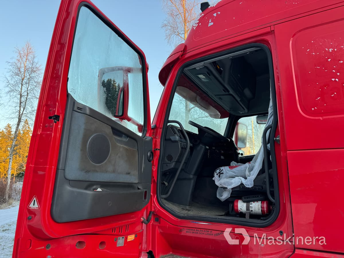 Alvaz teherautó Volvo FH-520 6*4 Lastbil Volvo FH 520 6*4 chassi: 9 kép. Alvaz teherautó Volvo FH-520 6*4 Lastbil Volvo FH 520 6*4 chassi: 9 kép.