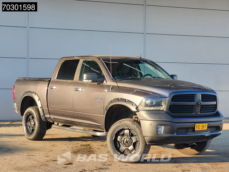 Dodge Ram 1500 5.7 V8 Big Horn LPG 4x4 Trekhaak Camera Parkeersensoren Airco Cruise Verhoogd Euro6 Pick-Up Airco Trekhaak Cruise control - Pickup: 3 kép. Dodge Ram 1500 5.7 V8 Big Horn LPG 4x4 Trekhaak Camera Parkeersensoren Airco Cruise Verhoogd Euro6 Pick-Up Airco Trekhaak Cruise control - Pickup: 3 kép.