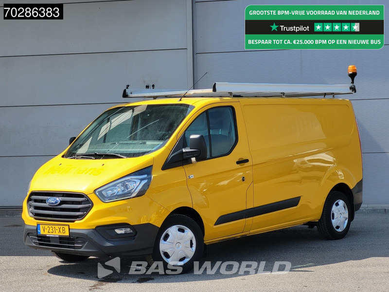 Ford Transit Custom L2H1 LED Trekhaak Airco Cruise Parkeersensoren Imperiaal Euro6 L2 7m3 Airco Trekhaak Cruise control - Kis furgon: 1 kép. Ford Transit Custom L2H1 LED Trekhaak Airco Cruise Parkeersensoren Imperiaal Euro6 L2 7m3 Airco Trekhaak Cruise control - Kis furgon: 1 kép.