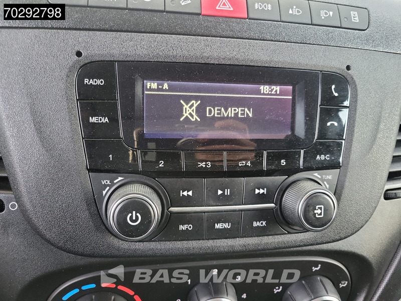 Ponyvás kisteherautó Iveco 60C18 3.0L Automaat Laadklep 180PK Schuifzeilen Zeilen Airco Cruise D'Hollandia Euro6 Schuifzeil Koffer Gesloten laadbak Airco Cruise: 12 kép.