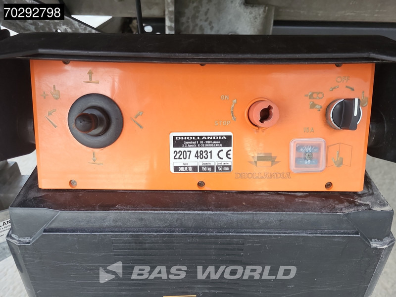 Ponyvás kisteherautó Iveco 60C18 3.0L Automaat Laadklep 180PK Schuifzeilen Zeilen Airco Cruise D'Hollandia Euro6 Schuifzeil Koffer Gesloten laadbak Airco Cruise: 17 kép.