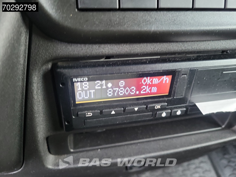 Ponyvás kisteherautó Iveco 60C18 3.0L Automaat Laadklep 180PK Schuifzeilen Zeilen Airco Cruise D'Hollandia Euro6 Schuifzeil Koffer Gesloten laadbak Airco Cruise: 13 kép.