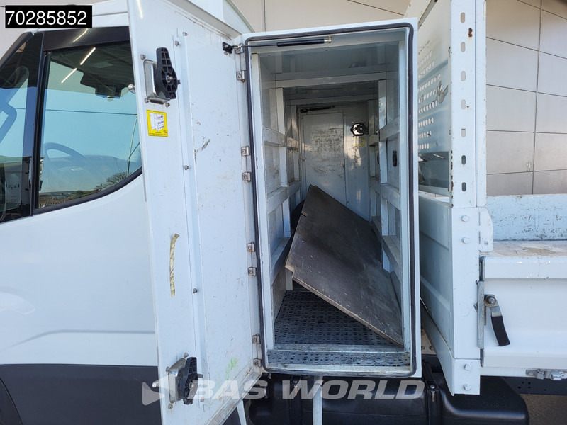 Iveco Daily 35C14 Open Laadbak met Kist Dubbellucht 3,5t Trekhaak Airco Cruise Euro6 Pritsche Pickup Open Box Airco Trekhaak Cruise control - Platós kisteherautó: 3 kép. Iveco Daily 35C14 Open Laadbak met Kist Dubbellucht 3,5t Trekhaak Airco Cruise Euro6 Pritsche Pickup Open Box Airco Trekhaak Cruise control - Platós kisteherautó: 3 kép.