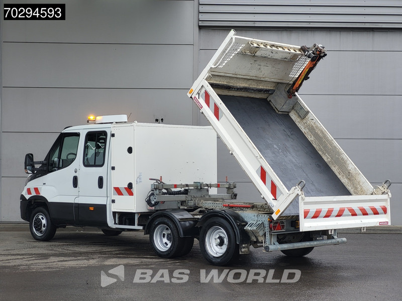 Iveco Daily 35C15 3.0L Kipper met Kist Maxicargo Airco Cruise Camera Euro6 Tipper Benne Kieper 2m3 Airco Dubbel cabine Cruise control - Billenőplatós kisteherautó: 2 kép. Iveco Daily 35C15 3.0L Kipper met Kist Maxicargo Airco Cruise Camera Euro6 Tipper Benne Kieper 2m3 Airco Dubbel cabine Cruise control - Billenőplatós kisteherautó: 2 kép.