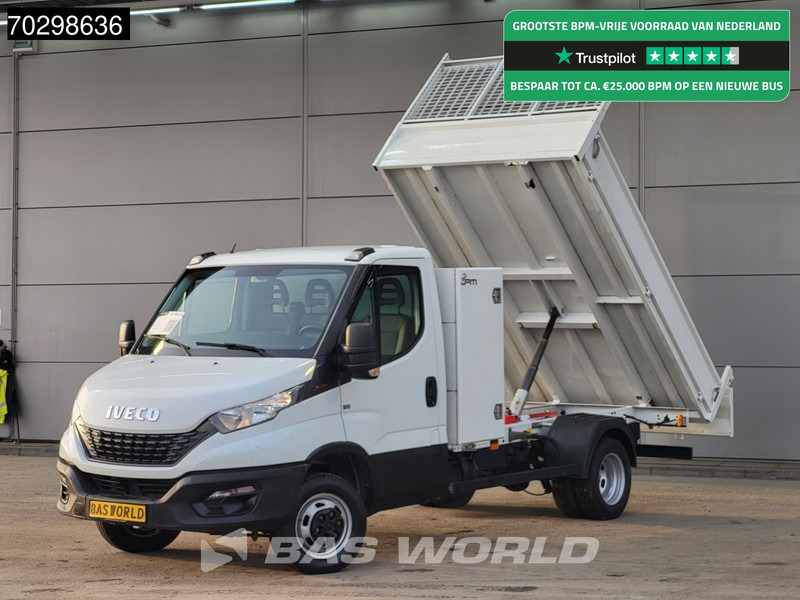 Iveco Daily 35C16 3.0L Kipper met Kist 3.5t trekhaak Tipper Benne Airco Cruise Euro6 Airco Trekhaak Cruise control - Billenőplatós kisteherautó: 1 kép. Iveco Daily 35C16 3.0L Kipper met Kist 3.5t trekhaak Tipper Benne Airco Cruise Euro6 Airco Trekhaak Cruise control - Billenőplatós kisteherautó: 1 kép.