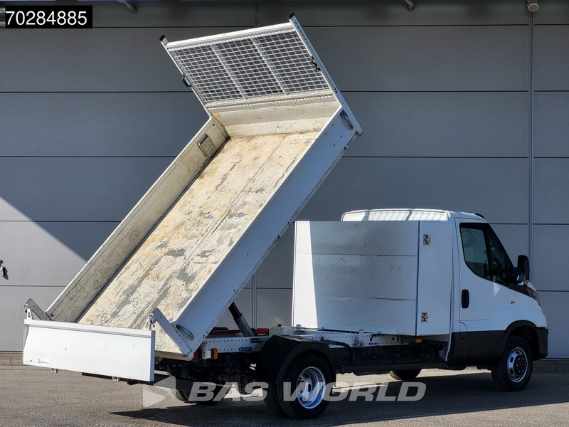 Iveco Daily 35C16 3.0L Open Laadbak met Kist Dubbellucht 3,5t Trekhaak Airco Cruise Euro6 Pritsche Pickup Open Box 2m3 Airco Trekhaak Cruise - Platós kisteherautó: 5 kép. Iveco Daily 35C16 3.0L Open Laadbak met Kist Dubbellucht 3,5t Trekhaak Airco Cruise Euro6 Pritsche Pickup Open Box 2m3 Airco Trekhaak Cruise - Platós kisteherautó: 5 kép.