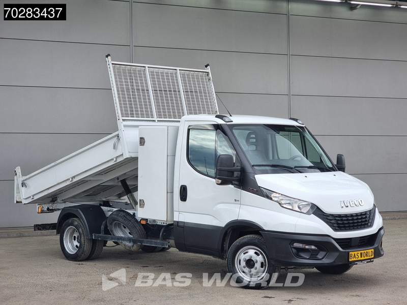 Iveco Daily 35C16 3.0L Open Laadbak met Kist Dubbellucht 3,5t Trekhaak Airco Cruise Pritsche Pickup Open Box Airco Cruise control - Platós kisteherautó: 3 kép. Iveco Daily 35C16 3.0L Open Laadbak met Kist Dubbellucht 3,5t Trekhaak Airco Cruise Pritsche Pickup Open Box Airco Cruise control - Platós kisteherautó: 3 kép.