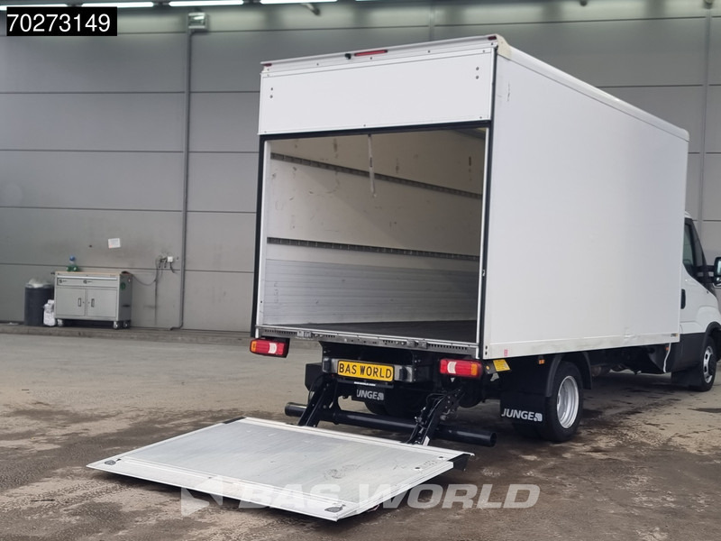 Iveco Daily 35C16 Automaat Laadklep Bakwagen Airco Meubelbak Koffer Gesloten laadbak 19m3 Airco - Dobozos kisteherautó: 3 kép. Iveco Daily 35C16 Automaat Laadklep Bakwagen Airco Meubelbak Koffer Gesloten laadbak 19m3 Airco - Dobozos kisteherautó: 3 kép.