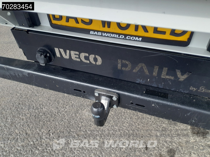 Billenőplatós kisteherautó Iveco Daily 35C16 Kipper met Kist Dubbel Cabine Dubbellucht 3,5t Trekhaak Airco Cruise Euro6 Kipper Tipper Benne 2m3 Airco Trekhaak Cruise c: 9 kép.