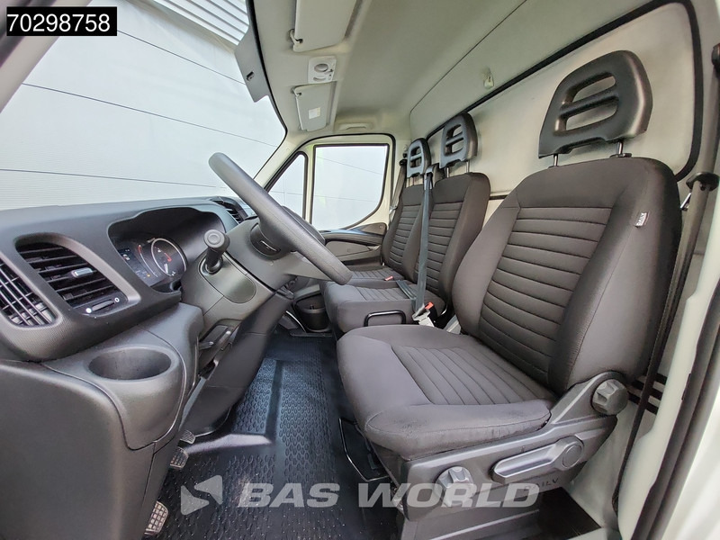 Dobozos kisteherautó Iveco Daily 35C16 Laadklep Dubbellucht Bakwagen 160PK Airco Euro6 Meubelbak Koffer Airco: 9 kép. Dobozos kisteherautó Iveco Daily 35C16 Laadklep Dubbellucht Bakwagen 160PK Airco Euro6 Meubelbak Koffer Airco: 9 kép.