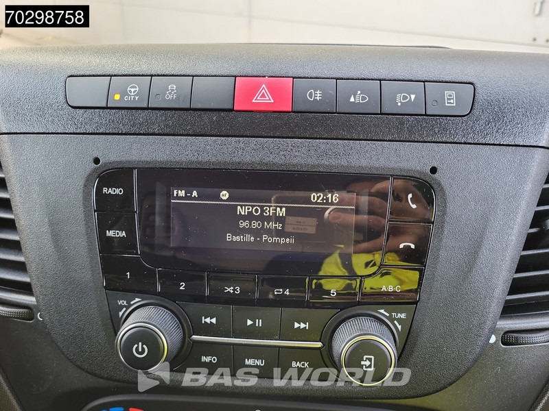 Dobozos kisteherautó Iveco Daily 35C16 Laadklep Dubbellucht Bakwagen 160PK Airco Euro6 Meubelbak Koffer Airco: 12 kép. Dobozos kisteherautó Iveco Daily 35C16 Laadklep Dubbellucht Bakwagen 160PK Airco Euro6 Meubelbak Koffer Airco: 12 kép.