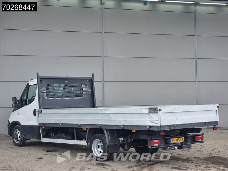 Iveco Daily 35C17 3.0L 170PK Open Laadbak Dubbellucht 3,5t Trekhaak Pritsche Pickup 4m3 Trekhaak Cruise control - Platós kisteherautó: 2 kép. Iveco Daily 35C17 3.0L 170PK Open Laadbak Dubbellucht 3,5t Trekhaak Pritsche Pickup 4m3 Trekhaak Cruise control - Platós kisteherautó: 2 kép.