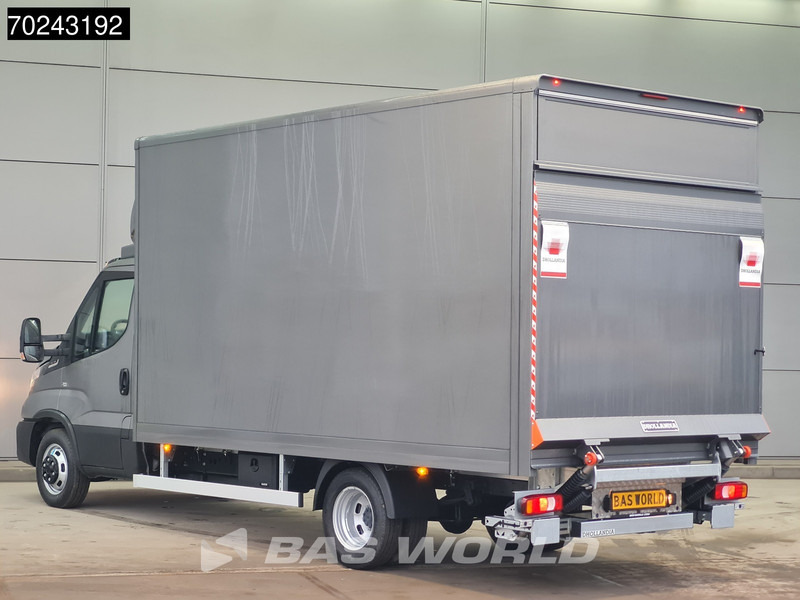 Iveco Daily 35C18 2025 MODEL Automaat 1000kg Laadklep ACC Navi Airco Zijdeur Bakwagen Meubelbak Koffer 21m3 Airco - Dobozos kisteherautó: 2 kép. Iveco Daily 35C18 2025 MODEL Automaat 1000kg Laadklep ACC Navi Airco Zijdeur Bakwagen Meubelbak Koffer 21m3 Airco - Dobozos kisteherautó: 2 kép.