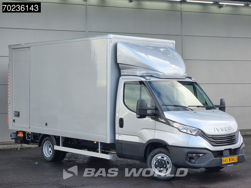 Iveco Daily 35C18 3.0L Automaat 1000KG Laadklep Zijdeur Dubbellucht 2025-Model Bakwagen ACC Airco Cruise Navi D'Hollandia Euro6 Meubelbak Ko - Dobozos kisteherautó: 5 kép. Iveco Daily 35C18 3.0L Automaat 1000KG Laadklep Zijdeur Dubbellucht 2025-Model Bakwagen ACC Airco Cruise Navi D'Hollandia Euro6 Meubelbak Ko - Dobozos kisteherautó: 5 kép.
