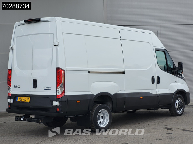 Iveco Daily 35C18 3.0L Automaat Dubbellucht L2H2 3,5t Trekhaak Airco Cruise Camera Euro6 L2 12m3 Airco Trekhaak Cruise control - Furgon: 5 kép. Iveco Daily 35C18 3.0L Automaat Dubbellucht L2H2 3,5t Trekhaak Airco Cruise Camera Euro6 L2 12m3 Airco Trekhaak Cruise control - Furgon: 5 kép.