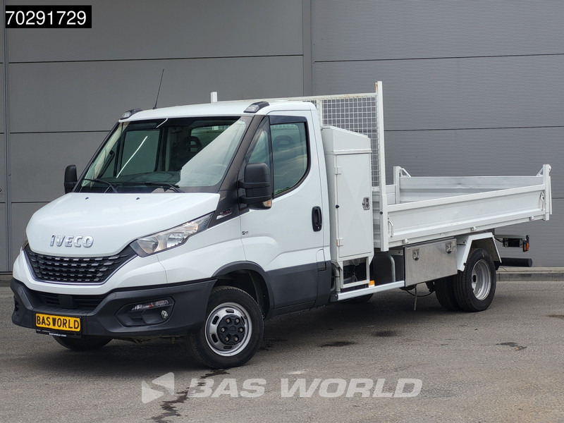 Iveco Daily 35C18 3.0L Automaat Open Laadbak met Kist Dubbellucht 3,5t Trekhaak Cruise Euro6 Pritsche Pickup Open Box 2m3 Trekhaak Cruise co - Platós kisteherautó: 2 kép. Iveco Daily 35C18 3.0L Automaat Open Laadbak met Kist Dubbellucht 3,5t Trekhaak Cruise Euro6 Pritsche Pickup Open Box 2m3 Trekhaak Cruise co - Platós kisteherautó: 2 kép.