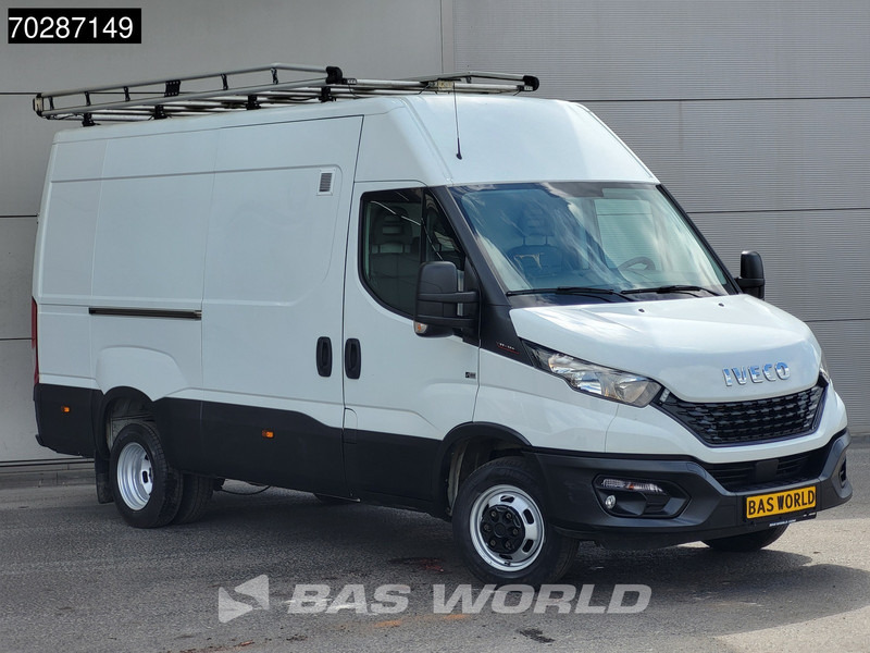 Iveco Daily 35C18 3.0L Dubbellucht L2H2 3,5t Trekhaak Navi Airco Cruise Camera Imperiaal Euro6 L2 12m3 Airco Trekhaak Cruise control - Furgon: 3 kép. Iveco Daily 35C18 3.0L Dubbellucht L2H2 3,5t Trekhaak Navi Airco Cruise Camera Imperiaal Euro6 L2 12m3 Airco Trekhaak Cruise control - Furgon: 3 kép.
