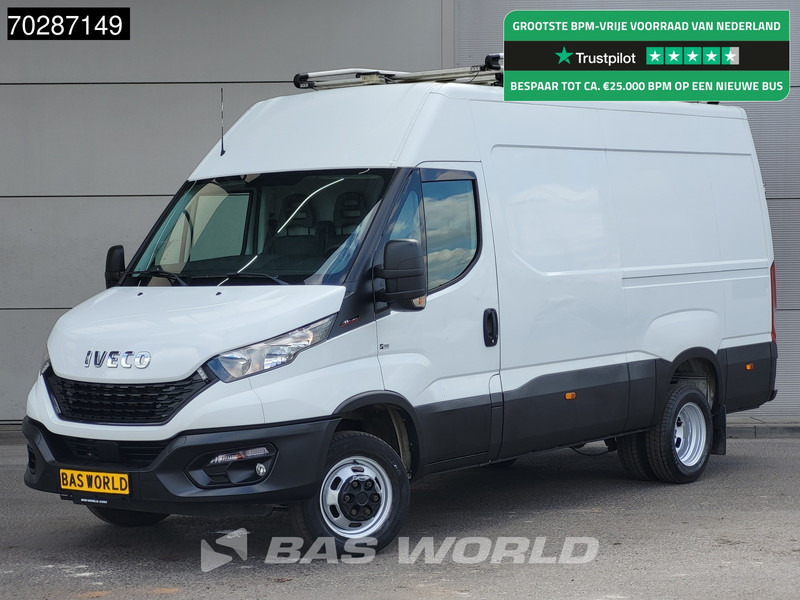 Iveco Daily 35C18 3.0L Dubbellucht L2H2 3,5t Trekhaak Navi Airco Cruise Camera Imperiaal Euro6 L2 12m3 Airco Trekhaak Cruise control - Furgon: 1 kép. Iveco Daily 35C18 3.0L Dubbellucht L2H2 3,5t Trekhaak Navi Airco Cruise Camera Imperiaal Euro6 L2 12m3 Airco Trekhaak Cruise control - Furgon: 1 kép.