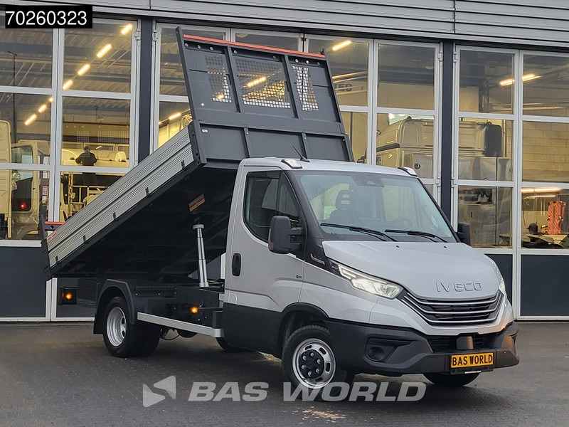 Iveco Daily 35C21 3.0L 210PK Automaat Kipper 2025 model ACC Airco CarPlay Tipper Benne Kieper Airco - Billenőplatós kisteherautó: 2 kép. Iveco Daily 35C21 3.0L 210PK Automaat Kipper 2025 model ACC Airco CarPlay Tipper Benne Kieper Airco - Billenőplatós kisteherautó: 2 kép.