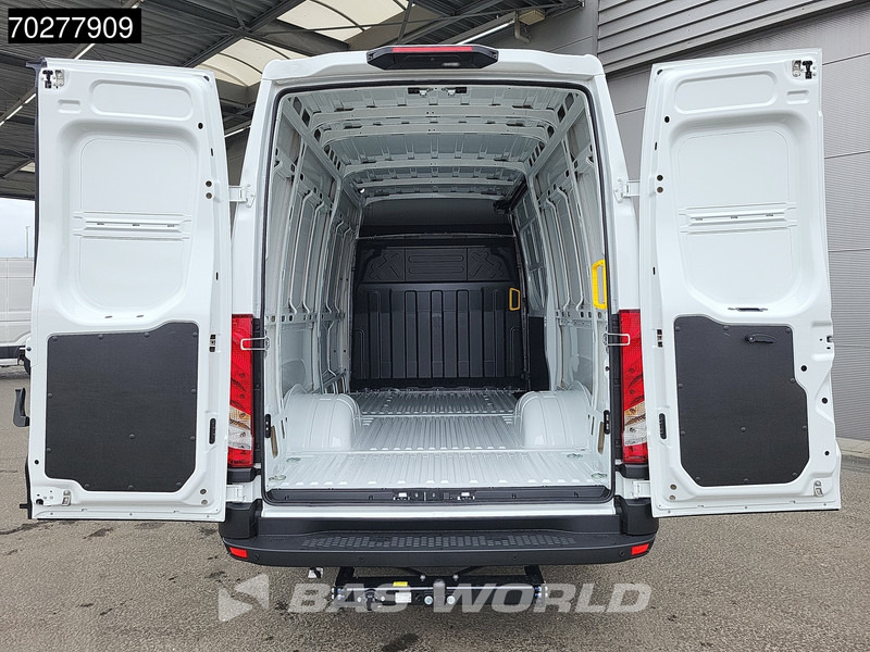 Iveco Daily 35C21 3.0L 210PK Automaat L2H2 Dubbellucht LED ACC 3.5t trekhaak Navi L2H2 12m3 Airco Trekhaak - Furgon: 3 kép. Iveco Daily 35C21 3.0L 210PK Automaat L2H2 Dubbellucht LED ACC 3.5t trekhaak Navi L2H2 12m3 Airco Trekhaak - Furgon: 3 kép.