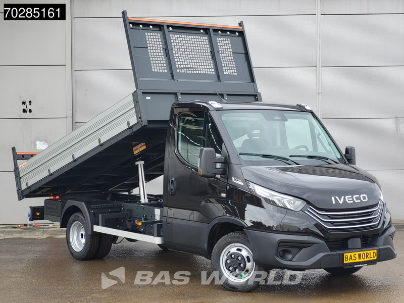 Iveco Daily 35C21 3.0L 210PK Automaat Open Laadbak 2025 ACC Airco CarPlay Pritsche Open Box Pickup Airco - Platós kisteherautó: 3 kép. Iveco Daily 35C21 3.0L 210PK Automaat Open Laadbak 2025 ACC Airco CarPlay Pritsche Open Box Pickup Airco - Platós kisteherautó: 3 kép.