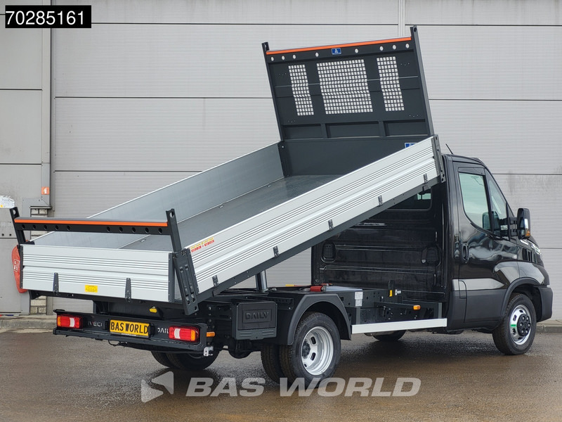 Iveco Daily 35C21 3.0L 210PK Automaat Open Laadbak 2025 ACC Airco CarPlay Pritsche Open Box Pickup Airco - Platós kisteherautó: 5 kép. Iveco Daily 35C21 3.0L 210PK Automaat Open Laadbak 2025 ACC Airco CarPlay Pritsche Open Box Pickup Airco - Platós kisteherautó: 5 kép.