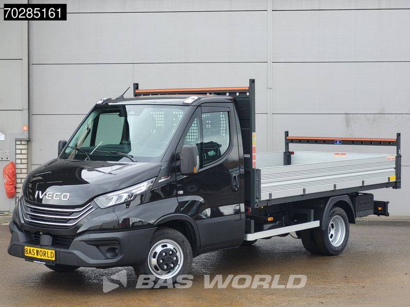Iveco Daily 35C21 3.0L 210PK Automaat Open Laadbak 2025 ACC Airco CarPlay Pritsche Open Box Pickup Airco - Platós kisteherautó: 2 kép. Iveco Daily 35C21 3.0L 210PK Automaat Open Laadbak 2025 ACC Airco CarPlay Pritsche Open Box Pickup Airco - Platós kisteherautó: 2 kép.
