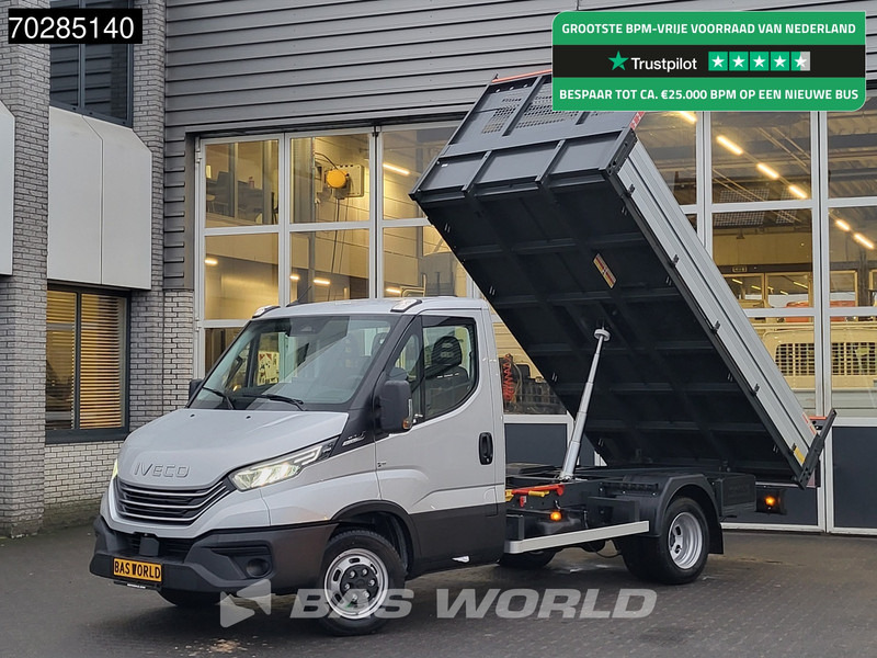 Iveco Daily 35C21 3.0L 210PK Automaat Open Laadbak 2025 model ACC Airco CarPlay Pritsche Pickup Open Box Airco - Platós kisteherautó: 1 kép. Iveco Daily 35C21 3.0L 210PK Automaat Open Laadbak 2025 model ACC Airco CarPlay Pritsche Pickup Open Box Airco - Platós kisteherautó: 1 kép.