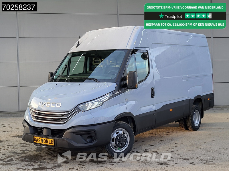 Iveco Daily 35C21 3.0L Automaat 2025 model Dubbellucht Special color L2H2 LED ACC CarPlay Camera Parkeersensoren 12m3 Airco - Furgon: 1 kép. Iveco Daily 35C21 3.0L Automaat 2025 model Dubbellucht Special color L2H2 LED ACC CarPlay Camera Parkeersensoren 12m3 Airco - Furgon: 1 kép.