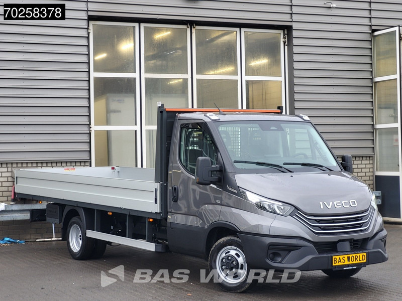 Iveco Daily 35C21 3.0L Automaat 210PK 2025-Model Open laadbak Dubbellucht CarPlay ACC LED 3,5T Trekvermogen Euro6 Pritsche Pickup Airco - Platós kisteherautó: 3 kép. Iveco Daily 35C21 3.0L Automaat 210PK 2025-Model Open laadbak Dubbellucht CarPlay ACC LED 3,5T Trekvermogen Euro6 Pritsche Pickup Airco - Platós kisteherautó: 3 kép.