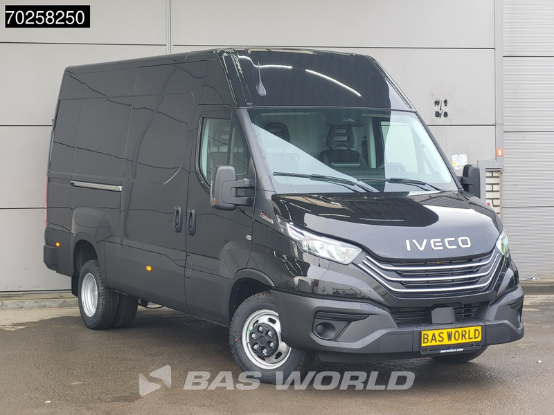 Iveco Daily 35C21 3.0L Automaat 210PK L2H2 2025-Model Dubbellucht 3,5t Trekvermogen ACC LED CarPlay Camera Parkeersensoren Euro6 L2 12m3 Air - Furgon: 2 kép. Iveco Daily 35C21 3.0L Automaat 210PK L2H2 2025-Model Dubbellucht 3,5t Trekvermogen ACC LED CarPlay Camera Parkeersensoren Euro6 L2 12m3 Air - Furgon: 2 kép.